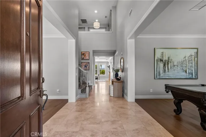 29512 Hacienda Drive, Valencia, California 91354