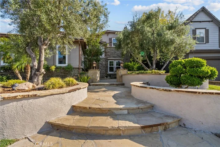 29512 Hacienda Drive, Valencia, California 91354