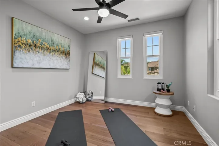 29512 Hacienda Drive, Valencia, California 91354