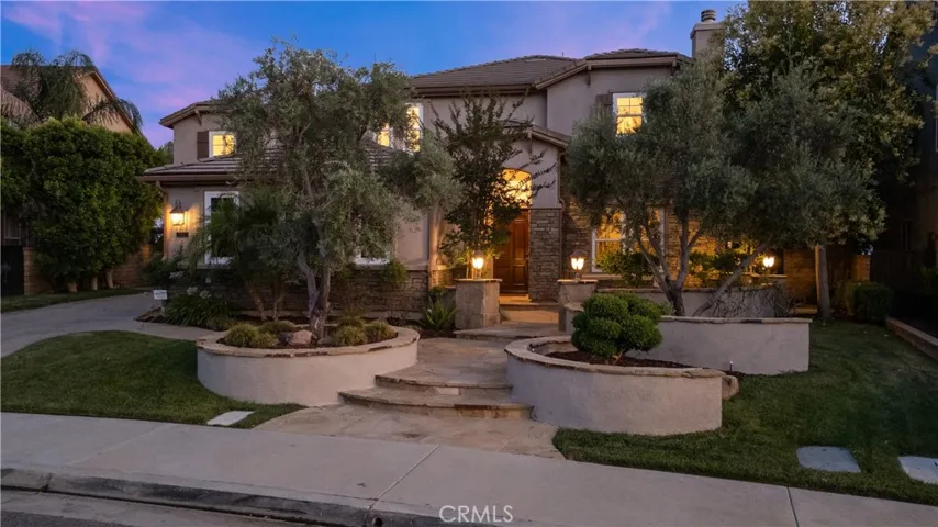29512 Hacienda Drive, Valencia, California 91354