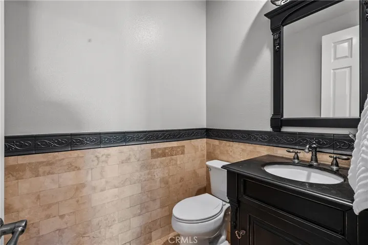 29512 Hacienda Drive, Valencia, California 91354