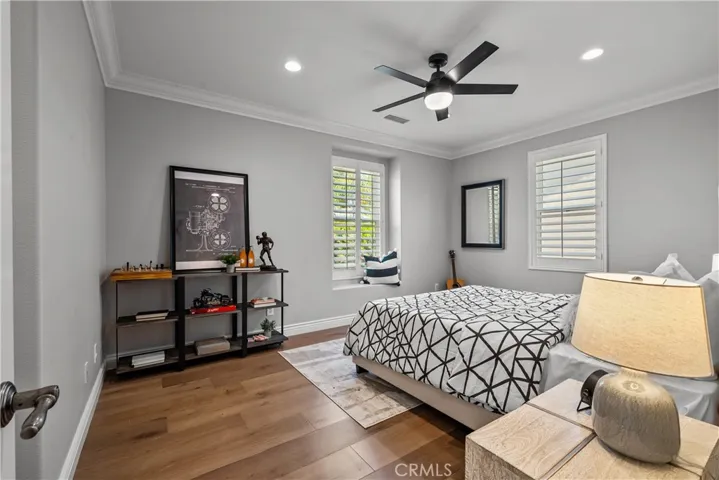 29512 Hacienda Drive, Valencia, California 91354