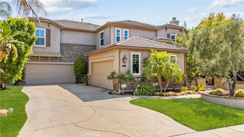 29512 Hacienda Drive, Valencia, California 91354