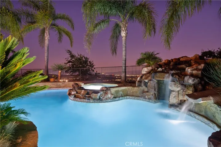 29512 Hacienda Drive, Valencia, California 91354