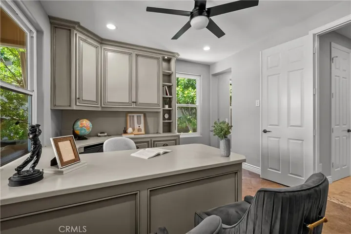 29512 Hacienda Drive, Valencia, California 91354