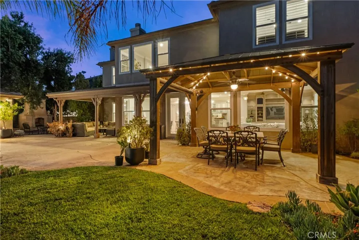 29512 Hacienda Drive, Valencia, California 91354