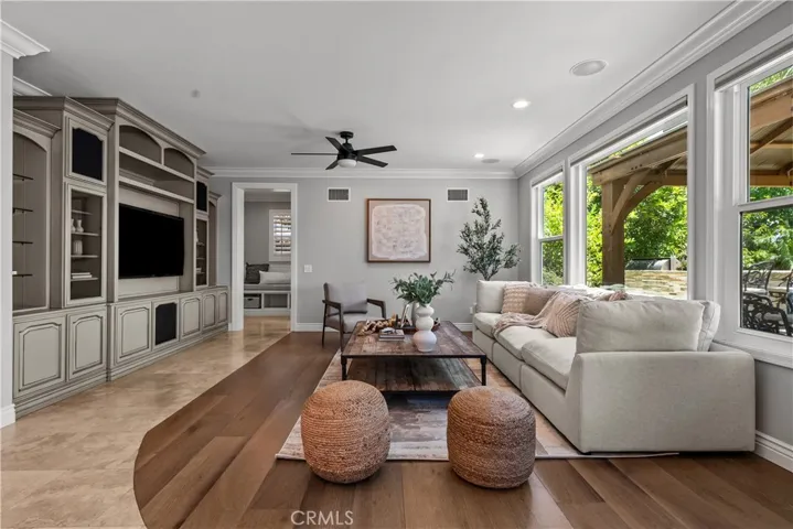29512 Hacienda Drive, Valencia, California 91354