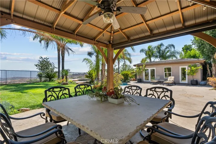 29512 Hacienda Drive, Valencia, California 91354