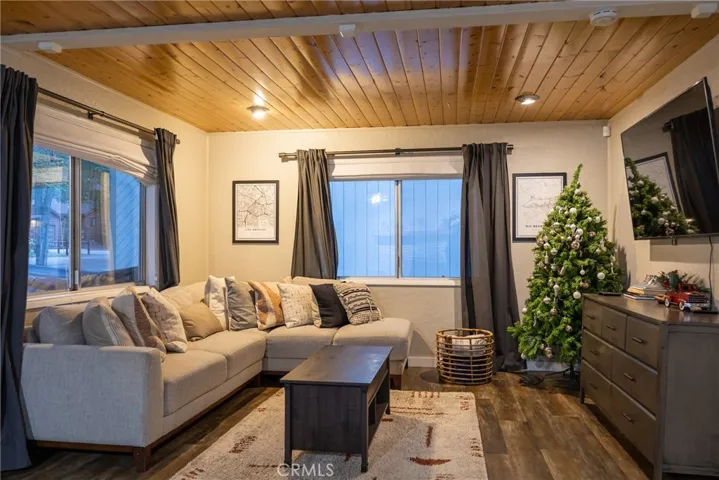 41656 Mcwhinney Lane, Big Bear, California 92315
