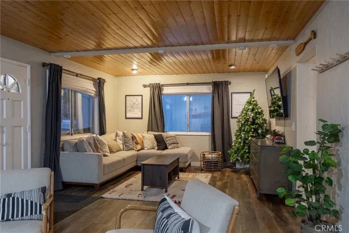 41656 Mcwhinney Lane, Big Bear, California 92315