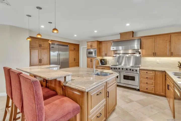 2466 Colinas Paseo, El Cajon, California 92019
