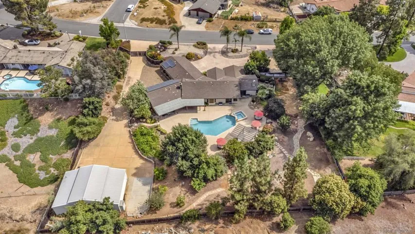 2466 Colinas Paseo, El Cajon, California 92019
