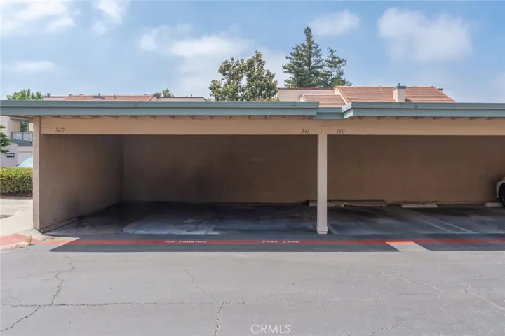 Separate additional carport