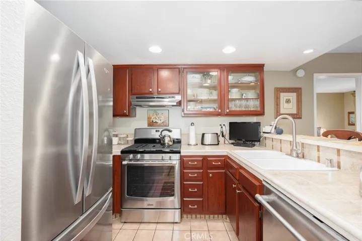 Beautiful kitchen, nicely updated