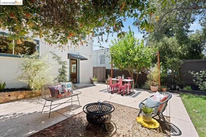 2545 Best Ave, Oakland, California 94601