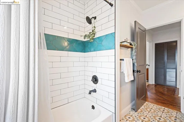 Upstairs Bathroom