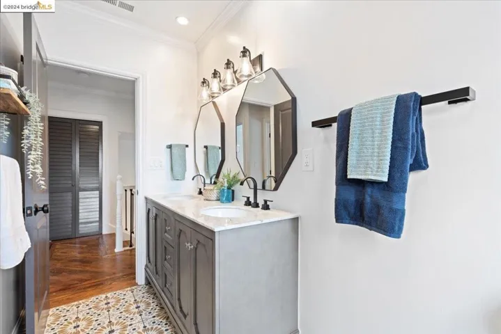 Upstairs Bathroom