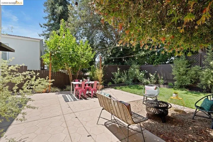 2545 Best Ave, Oakland, California 94601