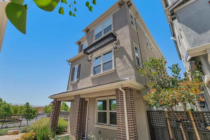 2886 Stringham Way, Dublin, California 94568