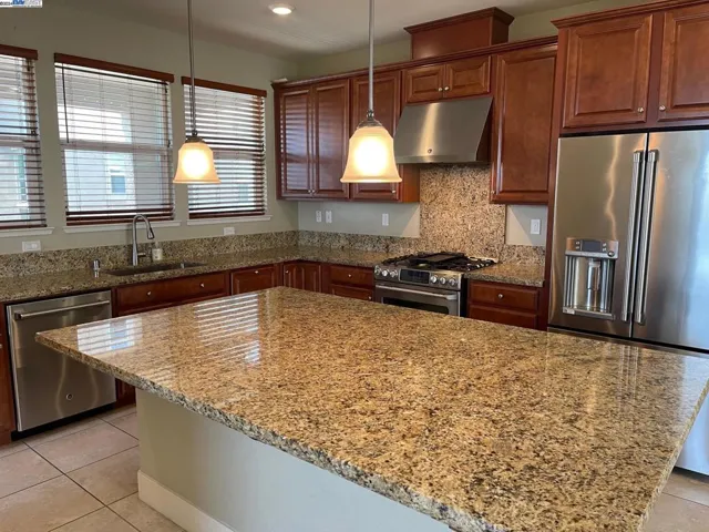 2886 Stringham Way, Dublin, California 94568