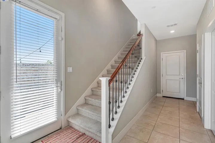 2886 Stringham Way, Dublin, California 94568