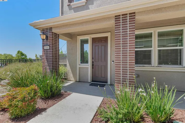 2886 Stringham Way, Dublin, California 94568