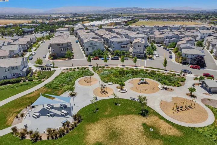 2886 Stringham Way, Dublin, California 94568