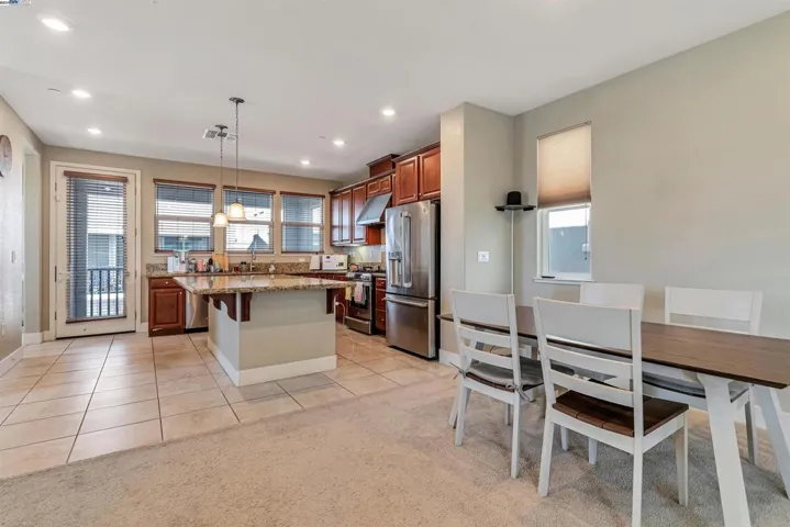 2886 Stringham Way, Dublin, California 94568