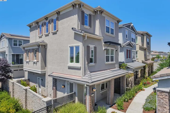 2886 Stringham Way, Dublin, California 94568