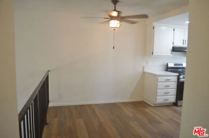 27605 Nugget Drive 6, Canyon Country, California 91387