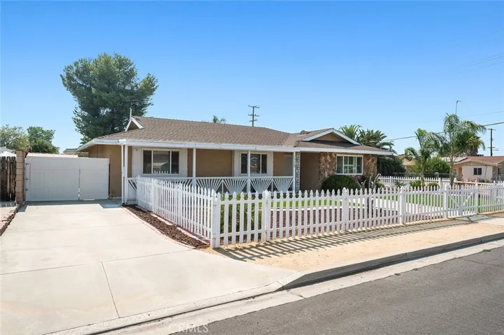 26265 Carnegie Avenue, Hemet, California 92544