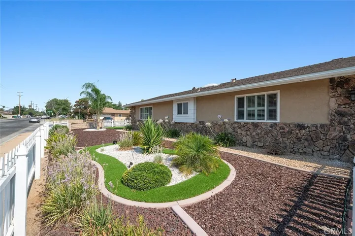 26265 Carnegie Avenue, Hemet, California 92544