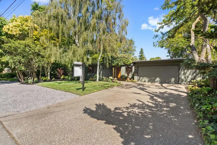 731 Josina Avenue, Palo Alto, California 94306
