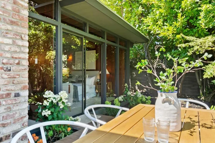 731 Josina Avenue, Palo Alto, California 94306