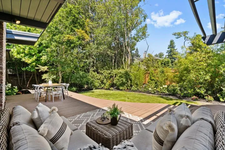 731 Josina Avenue, Palo Alto, California 94306