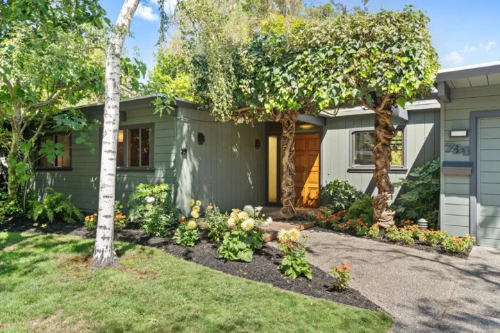 731 Josina Avenue, Palo Alto, California 94306
