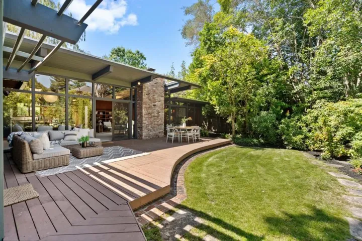 731 Josina Avenue, Palo Alto, California 94306