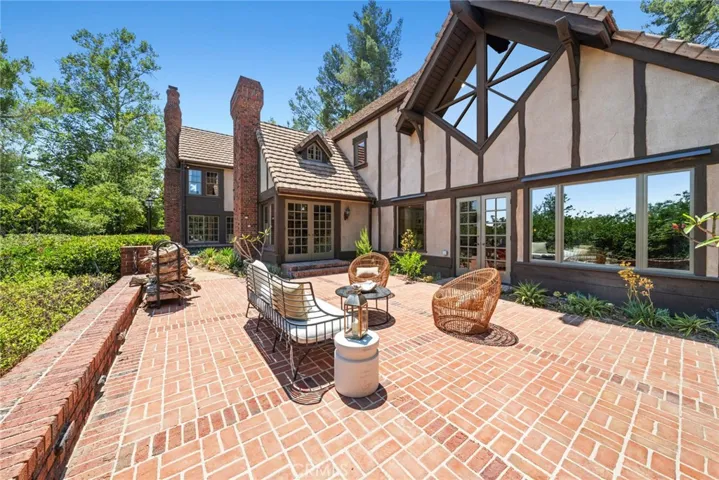 Outdoor Lounge Area