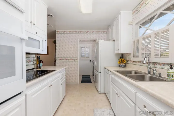 5017 Mount Gaywas Dr, San Diego, California 92117