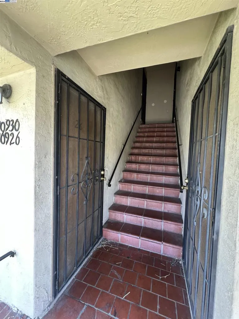 10926 Bancroft Ave, Oakland, California 94603 home-pic-4