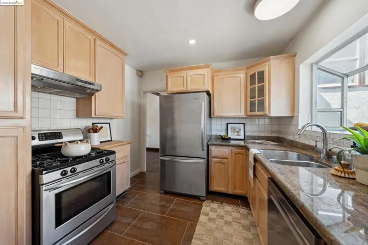 1040 Dutton Ave, San Leandro, California 94577