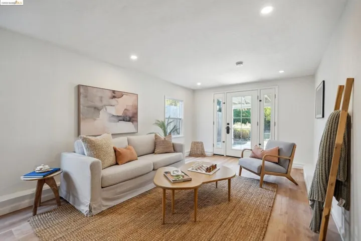 1040 Dutton Ave, San Leandro, California 94577