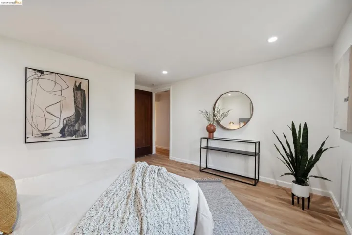 1040 Dutton Ave, San Leandro, California 94577