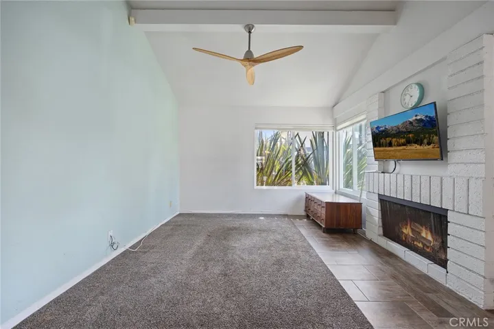 Living Room with fireplace