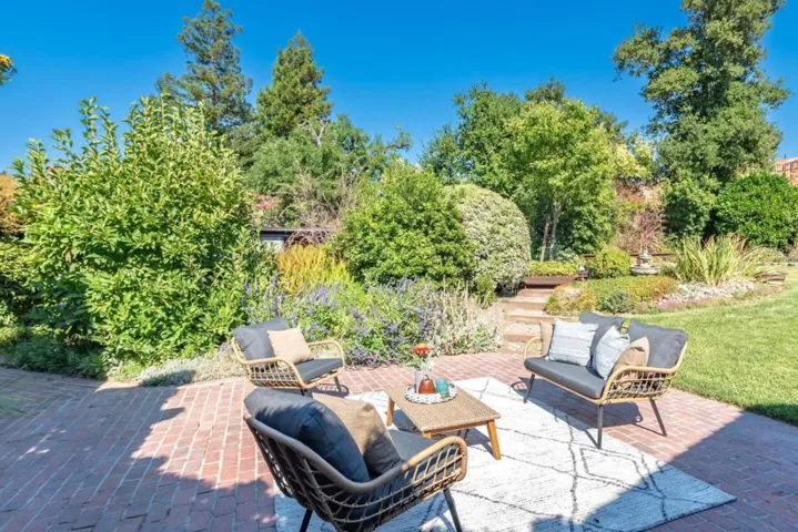 960 Dry Creek Road, San Jose, California 95124