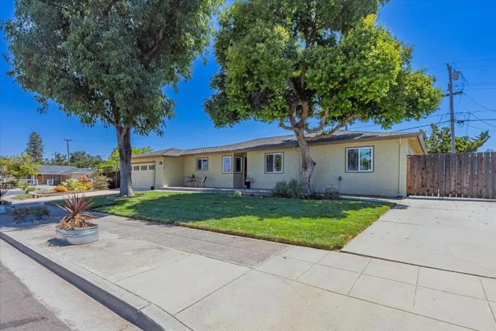 1110 Shadle Avenue, Campbell, California 95008