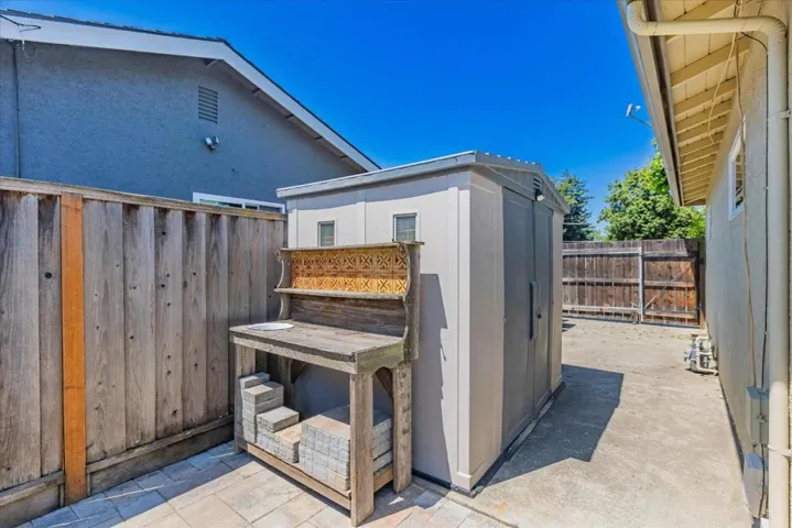 1110 Shadle Avenue, Campbell, California 95008