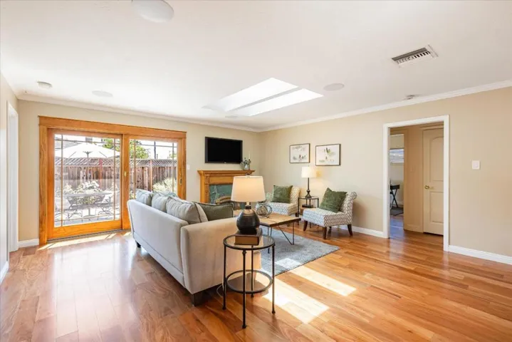 1110 Shadle Avenue, Campbell, California 95008