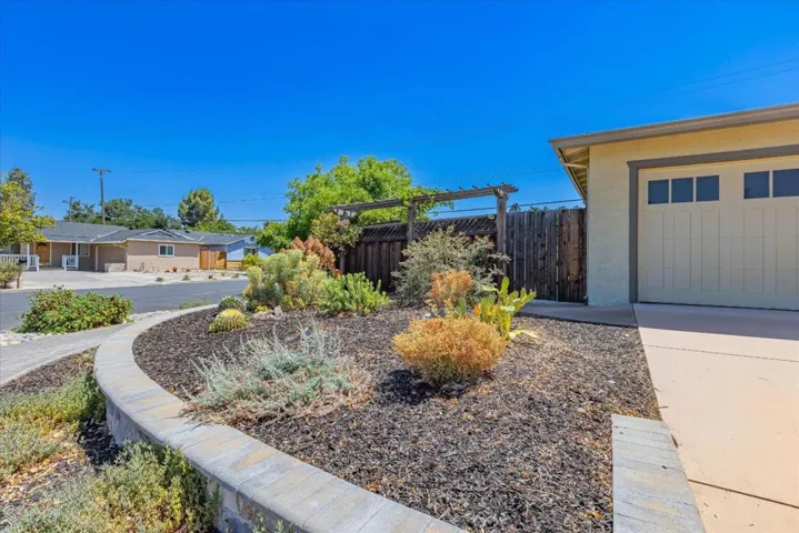 1110 Shadle Avenue, Campbell, California 95008