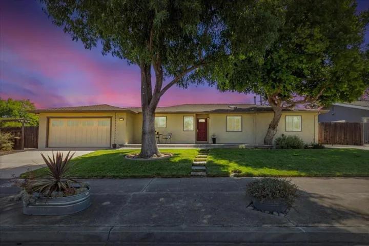 1110 Shadle Avenue, Campbell, California 95008